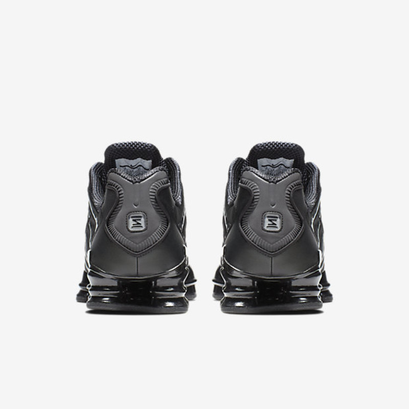 triple black shox